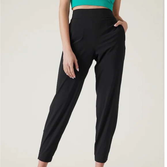 Athleta Pants - ATHLETA Brooklyn Lined Joggers Pull On Pants Sz 14P Black Athletic Workout